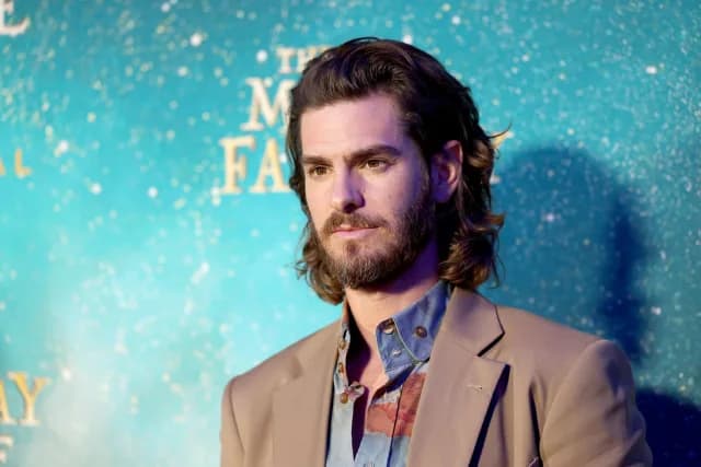 Andrew Garfield Takes on Big Tech in New Thriller 'The Uprising'